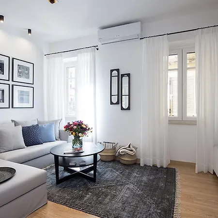 Pinia Luxury Apts Myrina & Nefeli Corfu (city)